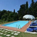 Tenuta Vallelunga ファームステイ
