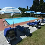 Tenuta Vallelunga ファームステイ *