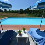 ファームステイ Tenuta Vallelunga