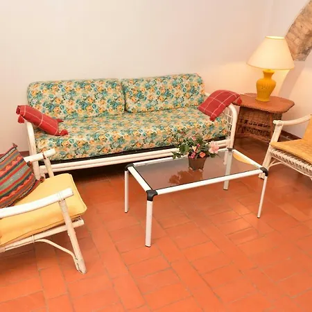 مزرعة للإقامة Tenuta Vallelunga Guasticce